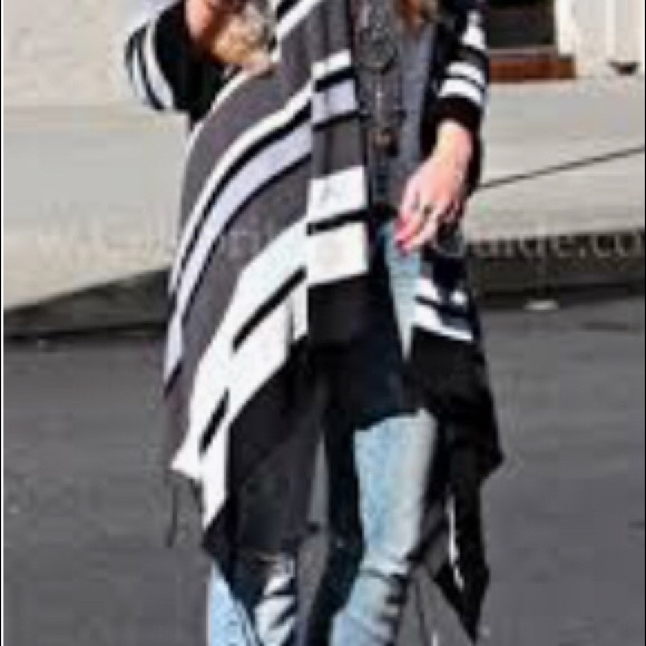 Drape-front cardigan - High/Low - Picture 9 of 9